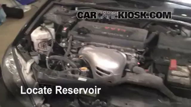 2006 Toyota Camry LE 2.4L 4 Cyl. Liquide essuie-glace Ajouter du liquide